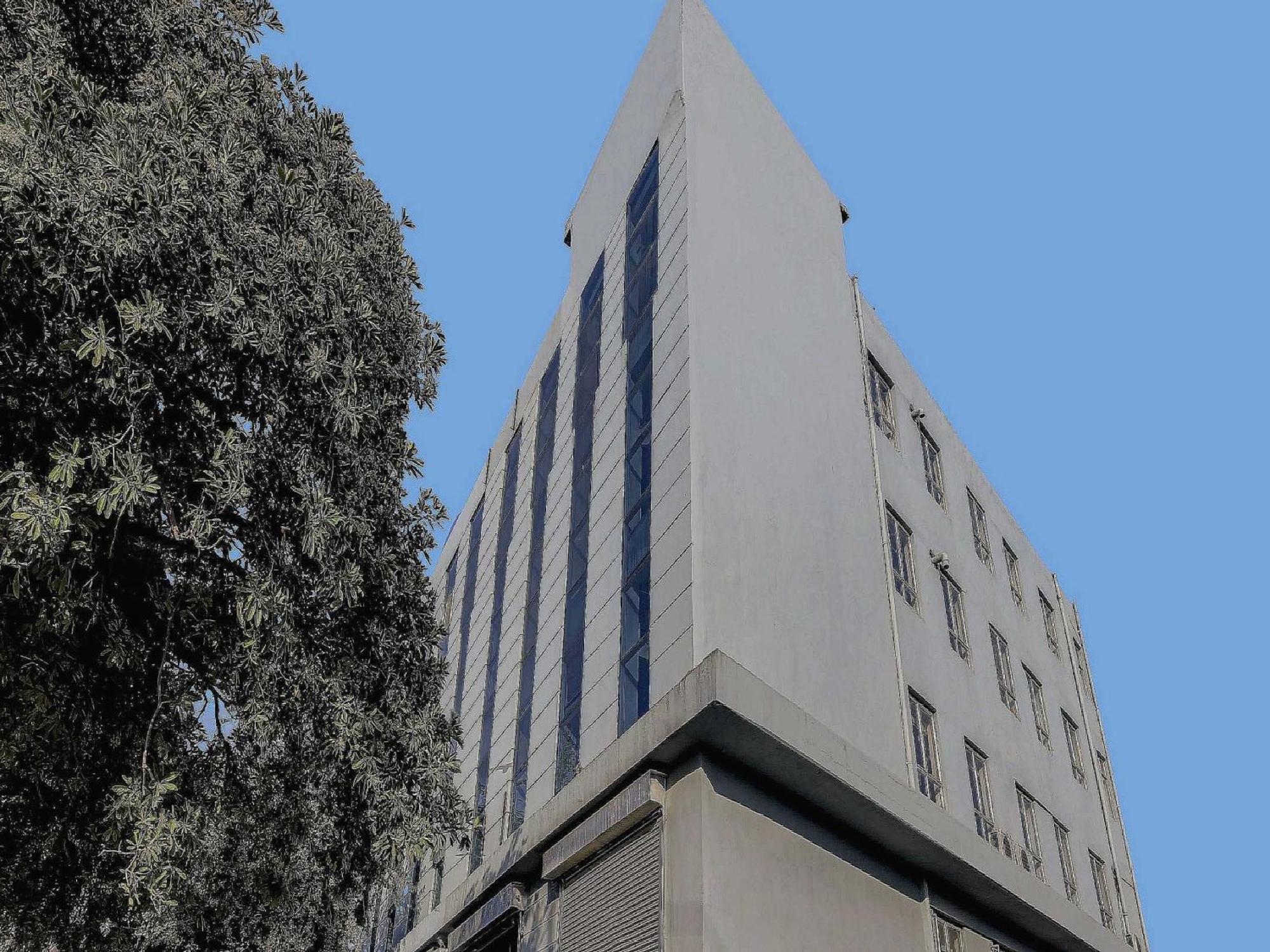 Townhouse Golden King Hotel New Delhi Exterior photo